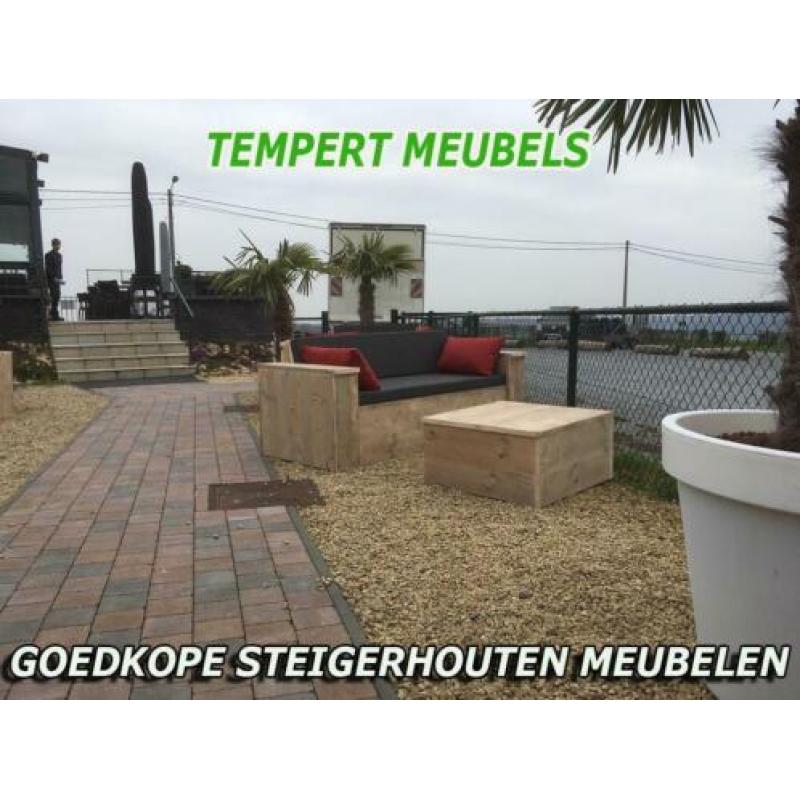 Strakke steigerhouten loungebank / Lounge hoekbank.
