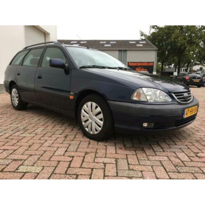 Toyota Avensis Wagon 1.8-16V Linea Sol airco 2002