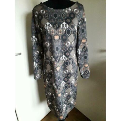 Nieuwe aparte stretch jurk met print, maat L/XL