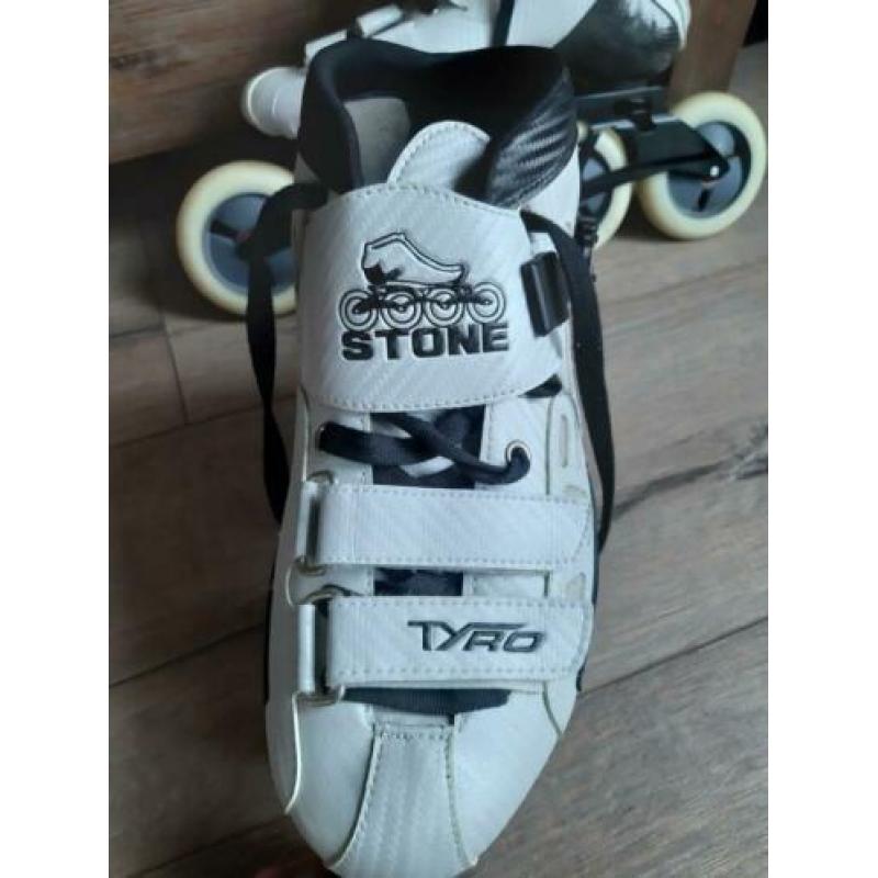 Stone skeelers skates maat 44/45