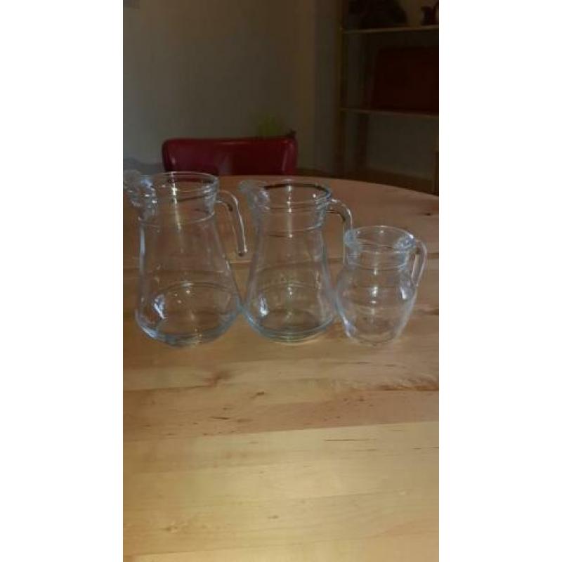Water kannen karaffen divers