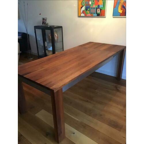 Amerikaans notenhouten tafel