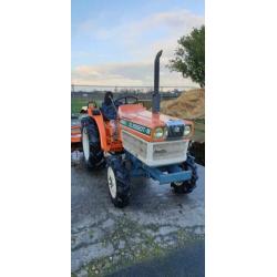 Kubota tractor met frees ZL2002DT-M