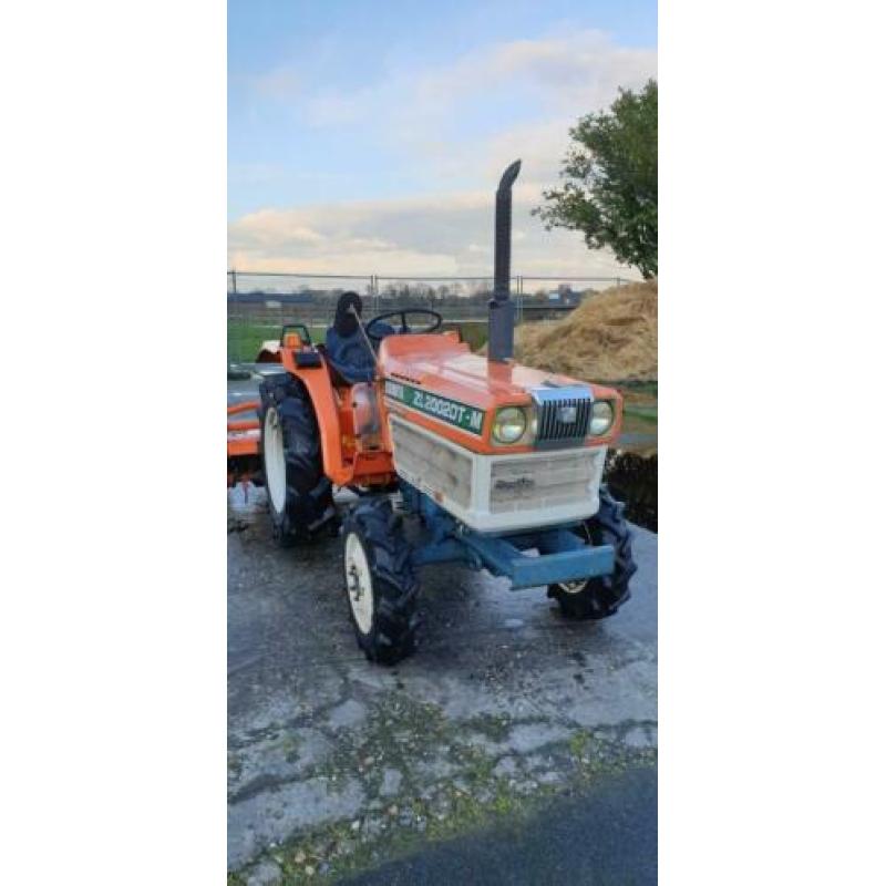 Kubota tractor met frees ZL2002DT-M