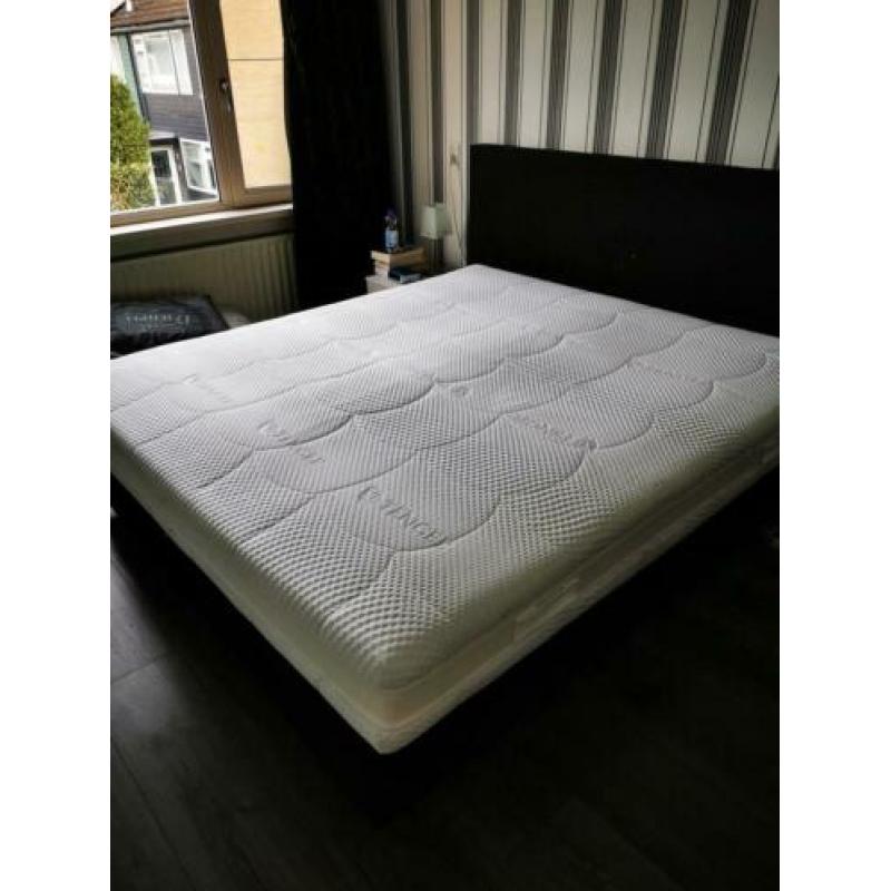 Mooi Tencel tweepersoons matras 180 x 200