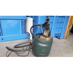 Pomp met filter en uv lamp