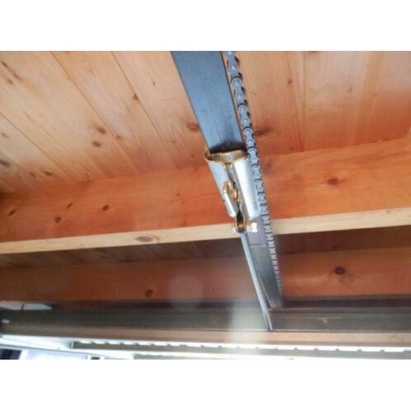 Garagedeur opener electrisch