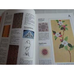 Naaldkunst van A tot Z (Handwerkboek) by Sheila Brull