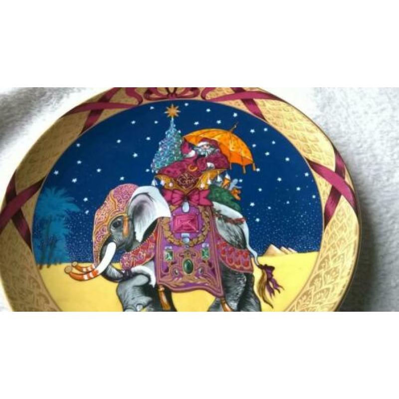 Bing&Grondahl Christmas Around The World Santa in the Orient