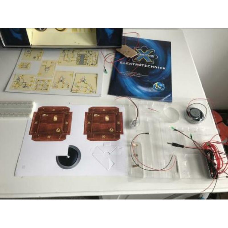 Elektrotechniek Ravensburger, wel bekeken, niet gebruikt.