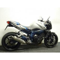 Strakke zilveren Yamaha FZ-1N (bj 2006)