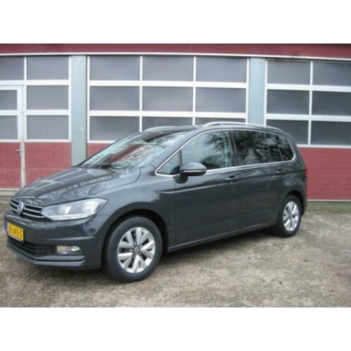 Volkswagen TOURAN 1.6 TDI 110 Pk Highline Exec. ECC NAV. ALC
