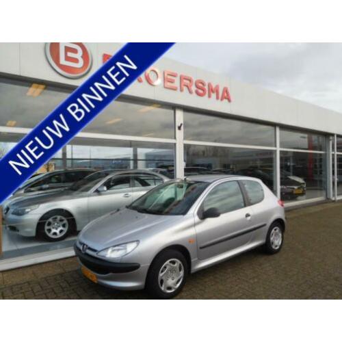 Peugeot 206 1.4 XR DEALER ONDERHOUDEN MET 85.000 KM