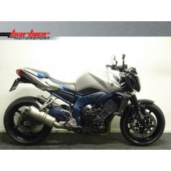 Strakke zilveren Yamaha FZ-1N (bj 2006)