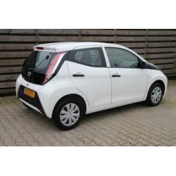 Toyota Aygo 1.0 VVT-i x-fun Airco / 6 maand Bovag Garantie