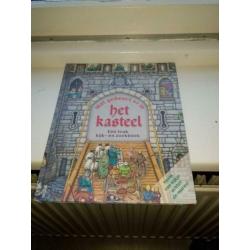 Playmobil kasteel met alles erop en eraan