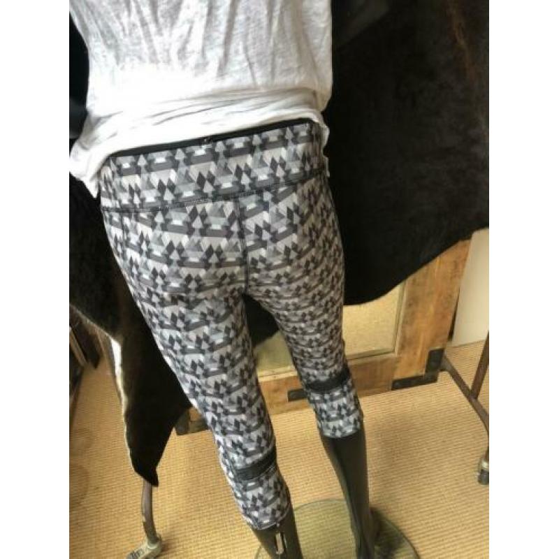 Adidas 3/4 sportbroek maat 38 zwart/wit