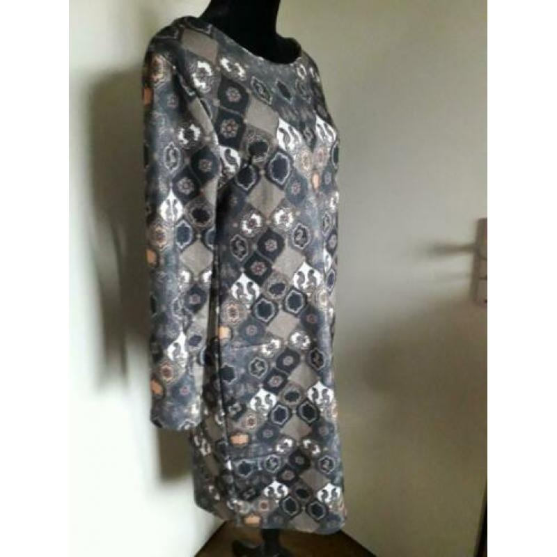Nieuwe aparte stretch jurk met print, maat L/XL