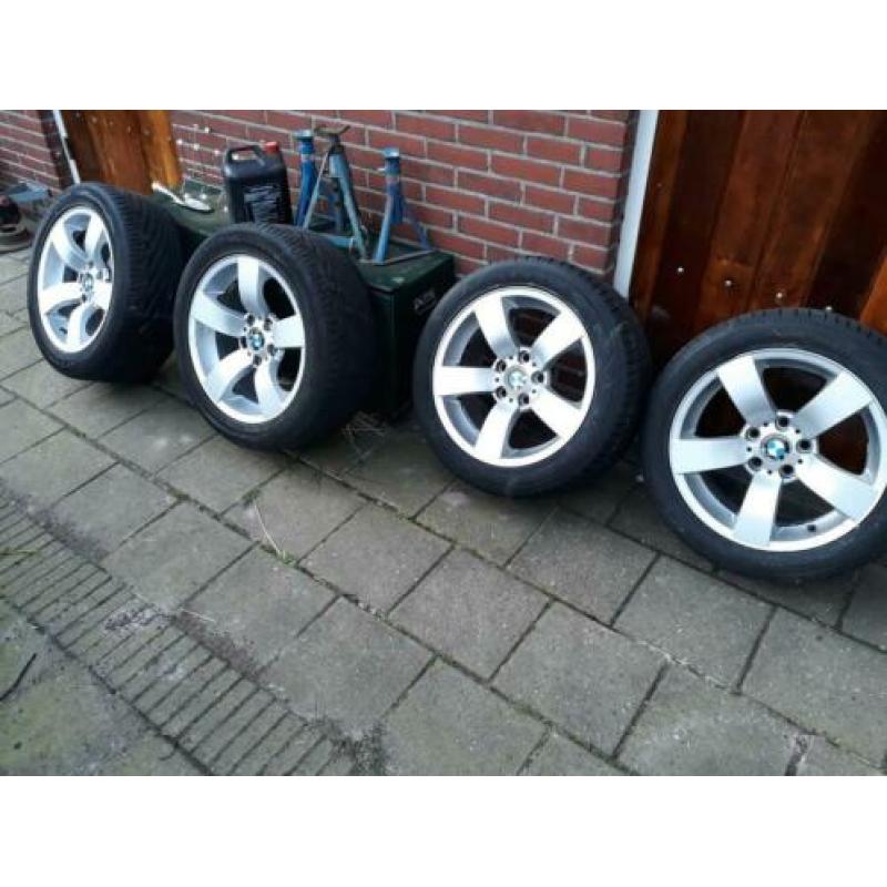 Zomerbanden BMW E60/E61 Style 122