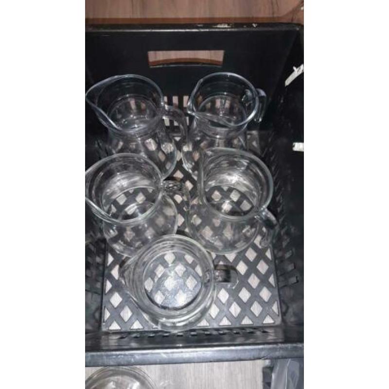Water kannen karaffen divers