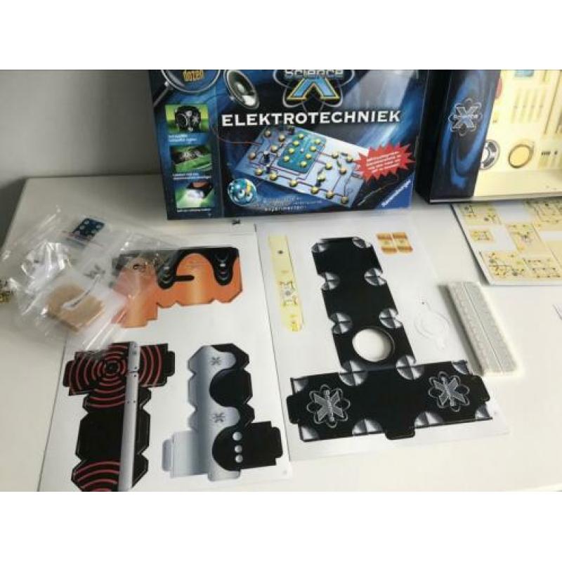 Elektrotechniek Ravensburger, wel bekeken, niet gebruikt.