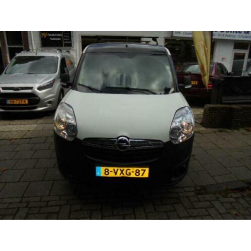 Opel Combo 1.3 D// 66 kw//99 PK// Geen btw auto