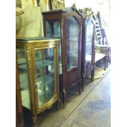 Mooi Frans elegant Vitrine antiek Look