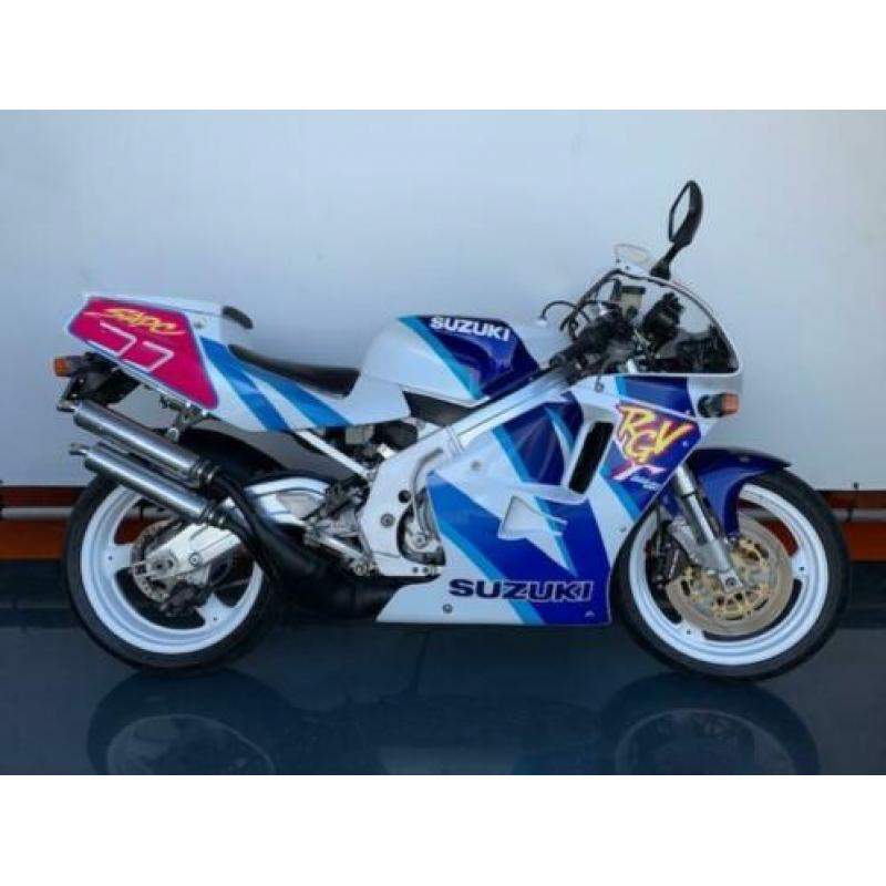 Suzuki rgv 250 wit blauw 2 takt 2 stroke gereserveerd