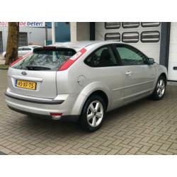 Ford Focus 1.6-16V Titanium Airco