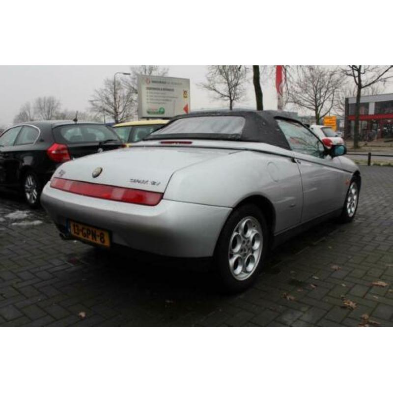 Alfa Romeo Spider 2.0-16V T.Spark zeer nette en goed onderho