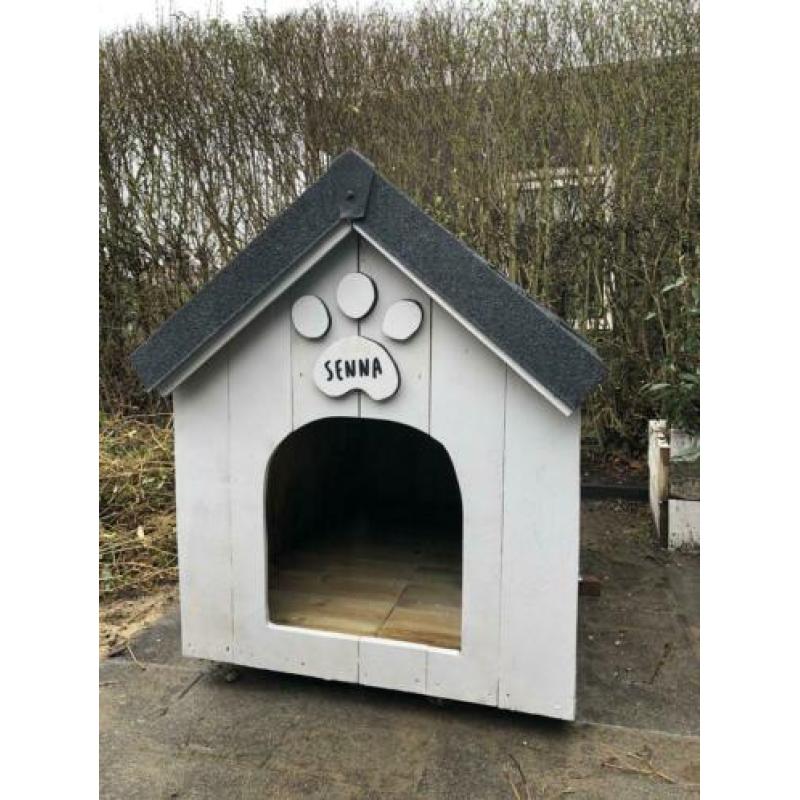Mooi groot hondenhok
