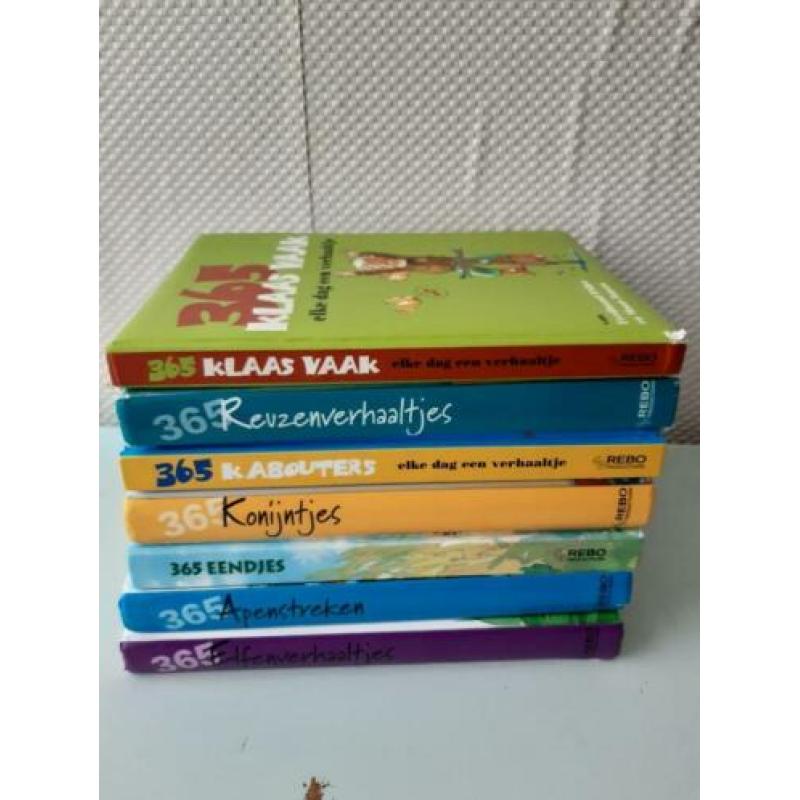 Rebo 365 dagen verhalenboeken verschillende