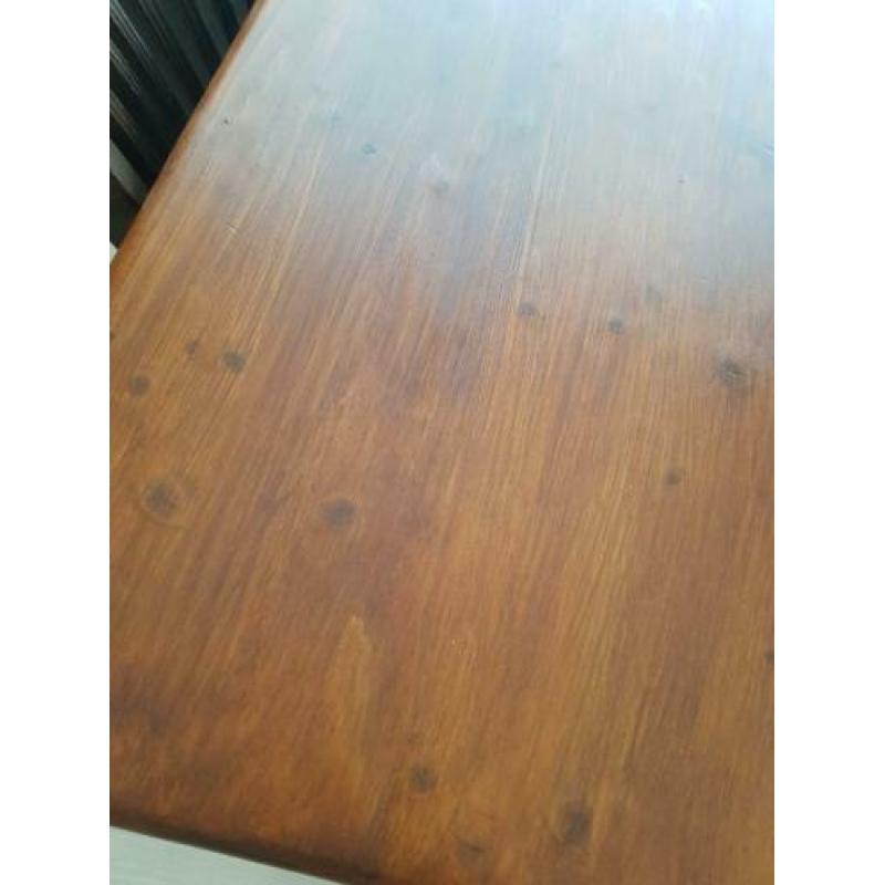 Mooie stevige houten brocante eettafel