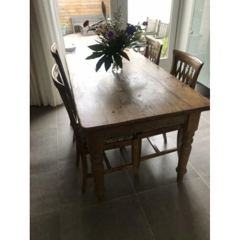 Stoere oud grenen eethoek met 4 stoelen