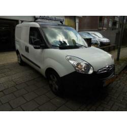 Opel Combo 1.3 D// 66 kw//99 PK// Geen btw auto