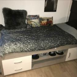 Bed met kast stoere combinatie