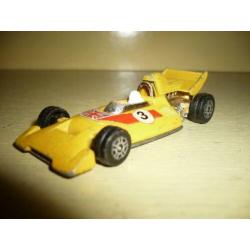 Mie18> oude corgi formula 1 racer
