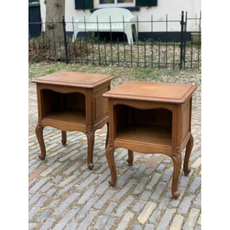 2 Antieke oude landelijke nachtkastjes IL fienile brocante