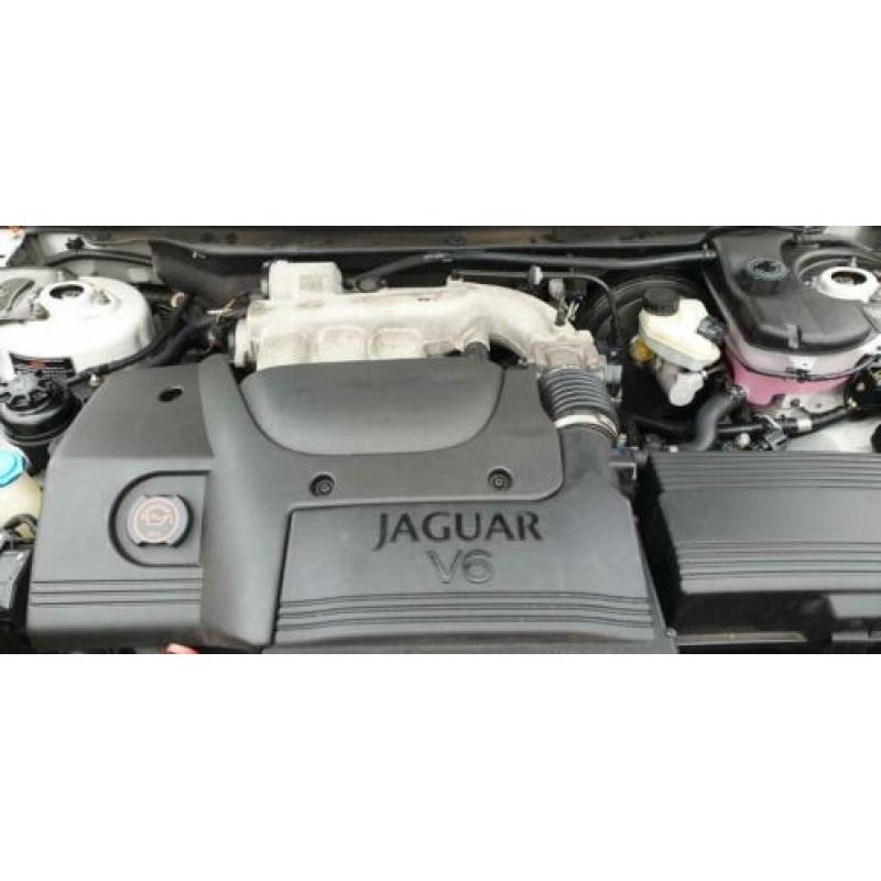 Jaguar X-Type 3.0 V6 Executive AUT 4WD 2001 Grijs