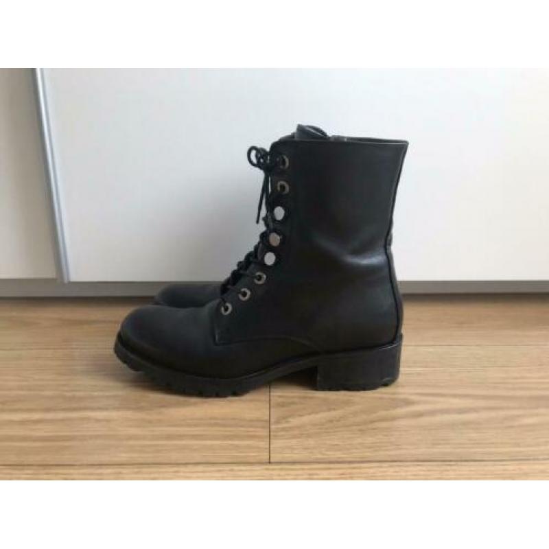 Zwarte leren veterlaarsjes boots maat 41