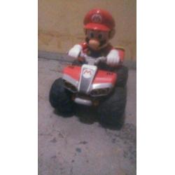 Super Mario Kart auto met afstandsbediening: moet nu weg!