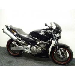 Strakke Honda CB 600 F HORNET CB600F (bj 2004)