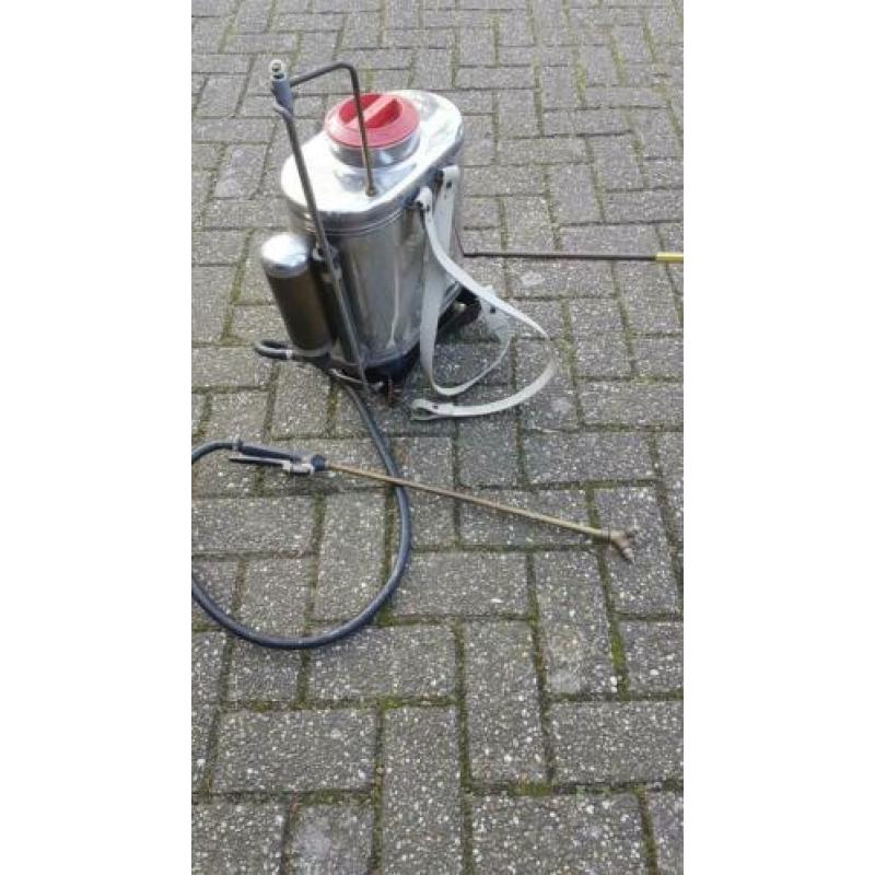 Dofra onkruidbestrijding spuit