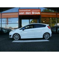 Ford Fiesta 1.0 EcoBoost Titanium 5Drs 140PK St-Line Climate