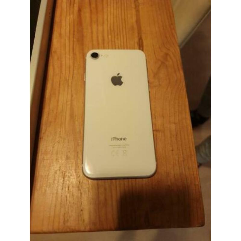 iPhone 8 White 64 GB