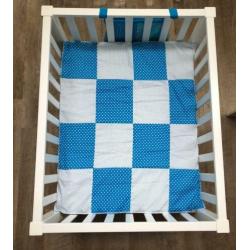Nieuw handgemaakt boxkleed nu met GRATIS boxspeelgoedzak