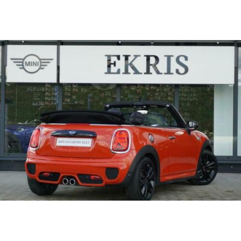 MINI Cabrio Cooper S JCW Trim + Serious Business (bj 2019)