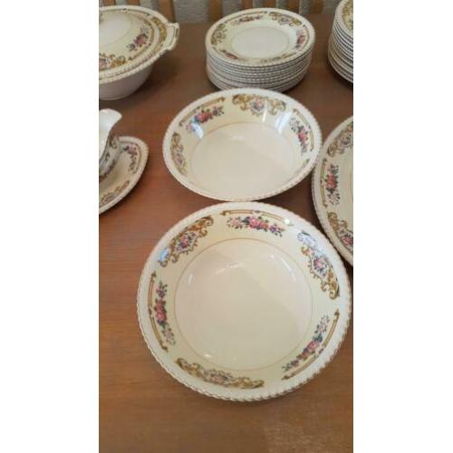 Compleet Servies Johnson Bros Old English