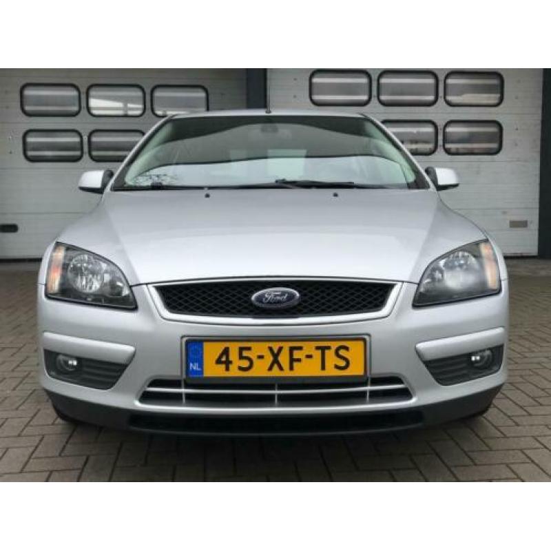 Ford Focus 1.6-16V Titanium Airco
