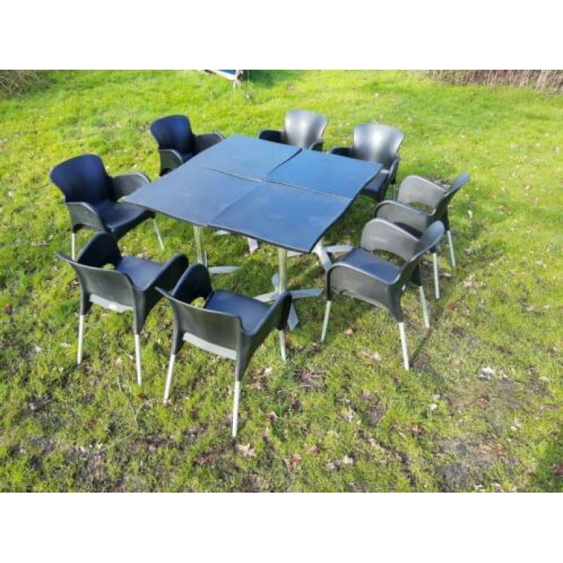 Terras set. Opklapbaar stapelbaar meerdere sets aanwezig